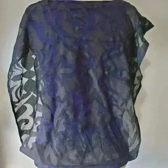 LE CHATEAU sheer top with purple tank  . Size xs - Picture 5 of 8